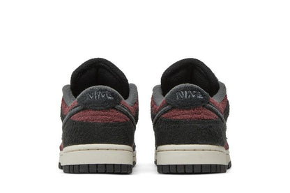 Nike Dunk Low SE Fleece Burgundy Crush