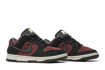 Nike Dunk Low SE Fleece Burgundy Crush