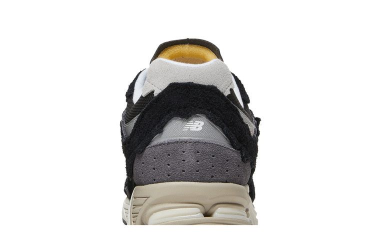 New Balance 2002R Protection Pack Black