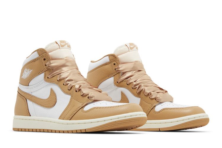 Air Jordan 1 Retro High OG Praline