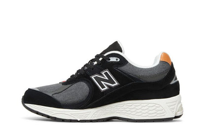 New Balance 2002R Black Sepia