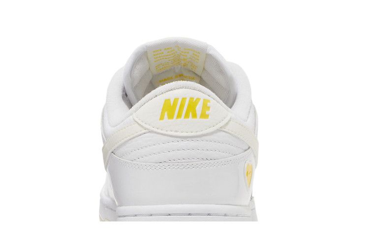 Nike Dunk Low Yellow Heart