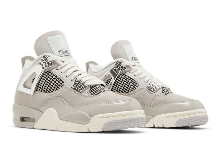 Air Jordan 4 Retro Frozen Moments