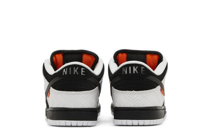 Nike SB Dunk Low TIGHTBOOTH