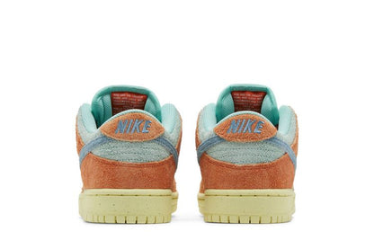 Nike SB Dunk Low Orange Emerald Rise