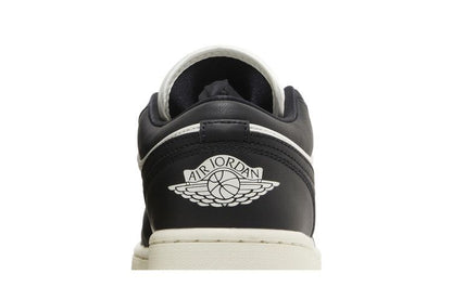 Air Jordan 1 Low SE Vintage Panda