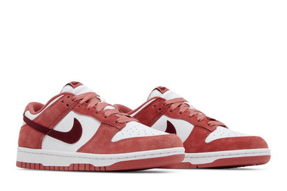 Nike Dunk Low Valentine's Day