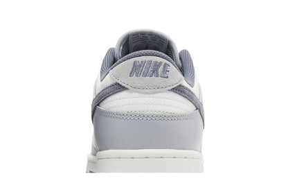 Nike Dunk Low SE Light Carbon