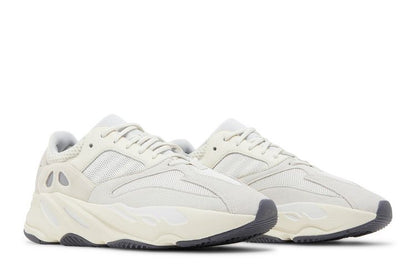 Adidas Yeezy 700 Analog