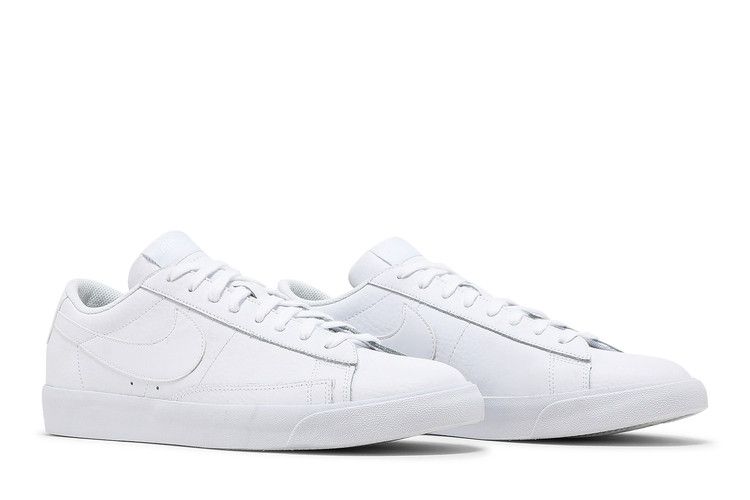 Nike Blazer Low LE Triple White - AQ3597-100 / AV9370-111