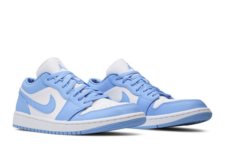 Air Jordan 1 Low UNC