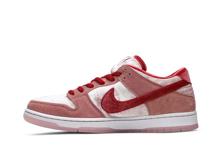 Nike SB Dunk Low StrangeLove