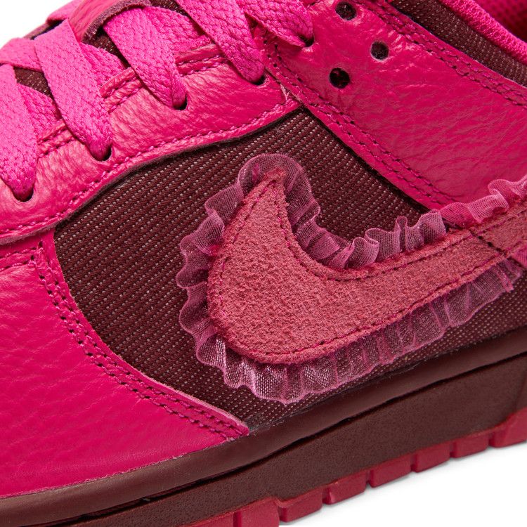 Nike Dunk Low Valentines Day (2022) - DQ9324-600