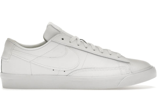 Nike Blazer Low LE Triple White - AQ3597-100 / AV9370-111